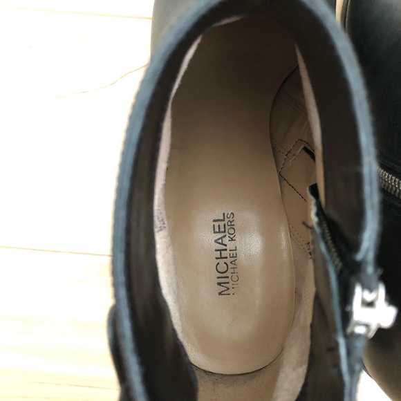 Michael Kors boots - Picture 7 of 8